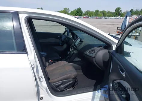 2015 Dodge Dart Sxt из США, поврежденный, VIN 1C3CDFBB7FD127952